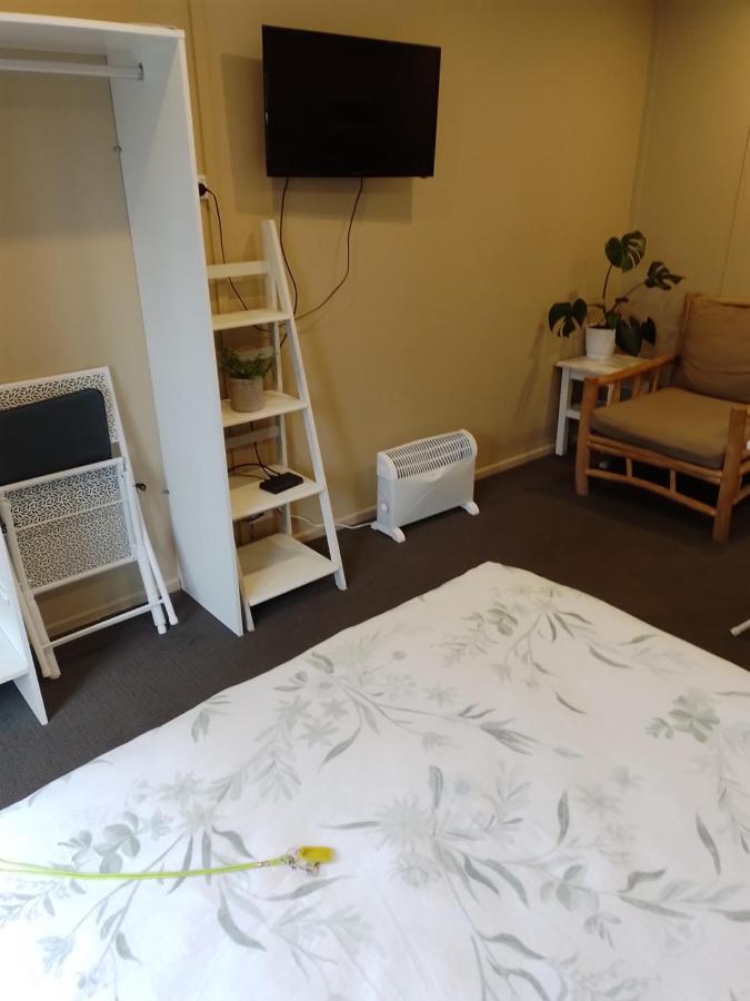 Best Budget Bed And Ensuite - Private Access Close To Beach ワイヒ エクステリア 写真